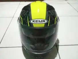 Dijual helm Zeus 813 double visor