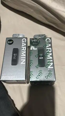 Garmin vivosmart 4 dan 5