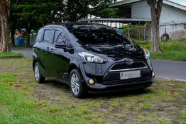 [ELECTRIC SLIDING DOOR] Toyota Sienta 1.5 G 2018 A/T (Black)