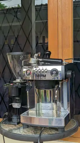 WPM KD 230 dan N500 Espresso Grinder dan Mesin Kopi