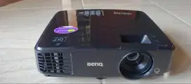 Proyektor BenQ MS504