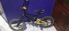 Sepeda BMX wimcycle ukuran 18 in