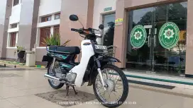 Honda Astrea Grand Bolos