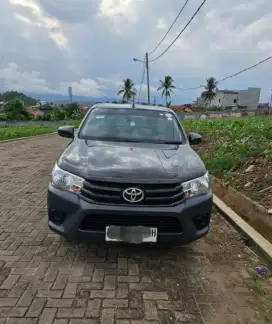 hilux pu single cabin