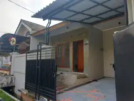 Disewakan Rumah Strategis 3KT dan 2KM