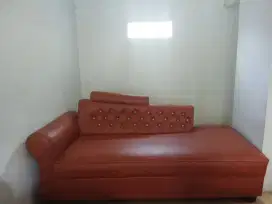 Kursi Sofa Aesthetic