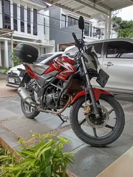 HONDA CB 150 R ANTIK KONDISI SEMPURNA RAWATAN DARI BARU