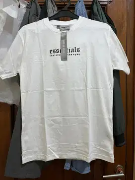 Essentials Fear of God size L kondisi baru