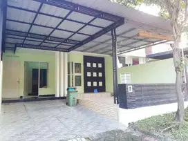 Jual rugi BU rumah siap huni 2lt La Diva Green Hill Menganti Gresik