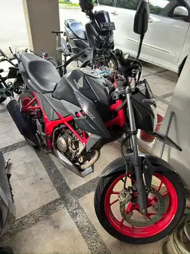 Jual BU CB 150 R 2017 Mulus Ban pirelli baru