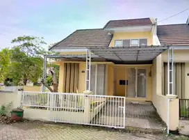 Dijual rumah Golden Berry Regency menganti