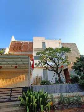 DIJUAL RUMAH MEWAH, HOOK, VIEW DANAU, PANTAI INDAH KAPUK