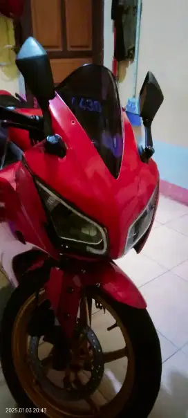 Jual cbr 150r tahun 2014 pajak off 2023 atau bt metik