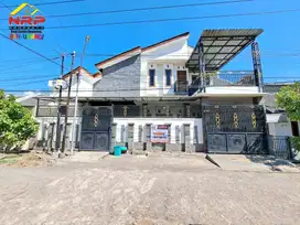 Dijual Rumah Modern 2 Lantai di Vila Mutiara Hijau Kertosari - Bwi