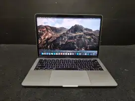 MacBook Pro 13 2017 MPXV2 Touchbar Core i5 RAM 8GB SSD 512GB No Minus