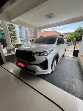 Innova zenix v hybrid 2023