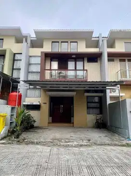 Rumah minimalis 2 lantai harga bersahabat di borneo paradiso