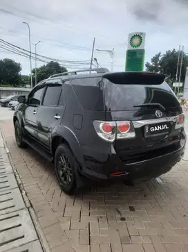 Toyota Fortuner Vnt Trd 2015, NIK 2014 Hitam Istimewa dan terawat