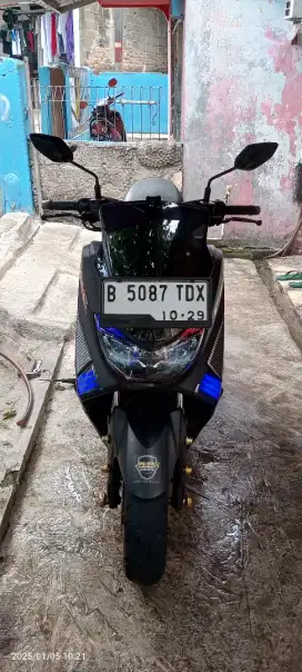 NMAX 2019 HITAM NON ABS