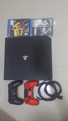 Dijual PS4 pro siap pakai (2 stick + 2 kaset) sesuai foto