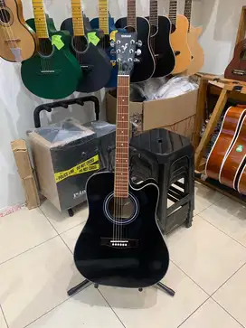 Gitar jumbo B murah mantap