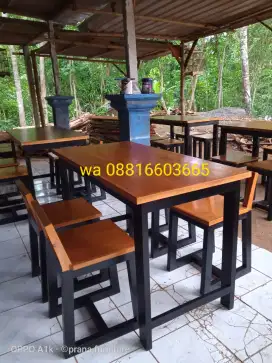 Meja kursi cafe resto warung makan biasa