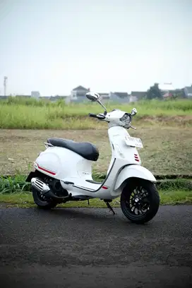 PIAGGIO VESPA MATIC SPRINT 150 IGET 2016 MURAH BERGARANSI