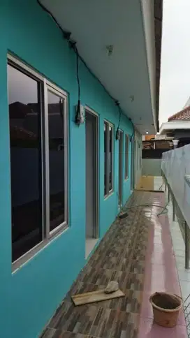 Dijual Rumah berikut Kontrakan 3 Pintu di Kranji Bekasi