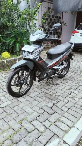 Supra X125 2018 hitam doff, mulus, jarang pakai, km rendah.