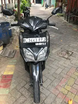 Vario 125 hitam