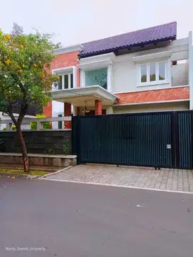 Rumah Mewah Tanah Luas Siap Huni Di Komplek Bintaro Jaya Pesanggrahan