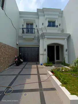 Rumah Mewah American Classic Tanah Luas 5 Menit Ke Permata Hijau