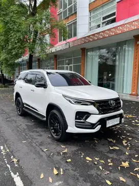 Fortuner GR 2.8 2023 pmk dp 95jt