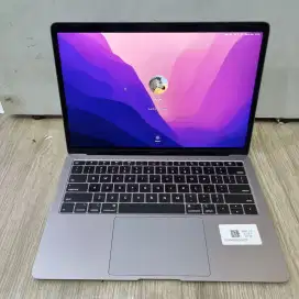 Macbook Air 2018 8/128 GB