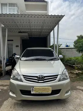 Toyota Kijang Innova V 2.5 Diesel Manual 2009