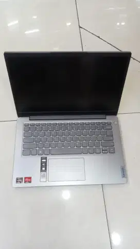 Lenovo ideapad slin 3 ryzen 5 - 5625u vga radeon