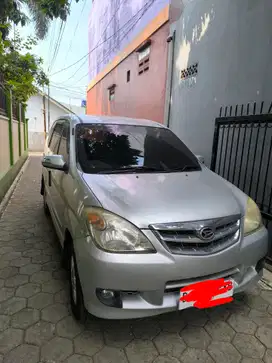 Daihatsu Xenia 2010 Bensin