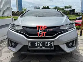 Honda Jazz RS Matic Tahun 2016 Kondisi Mulus Terawat Istimewa