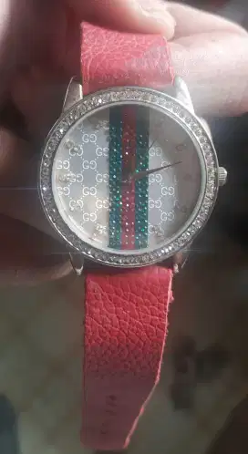Jam tangan Wanita Gucci