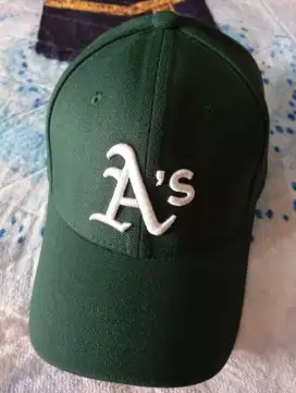 Topi A's hijau ganteng maksimal