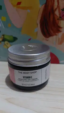 The Body Shop Vit E Moisture Day Cream