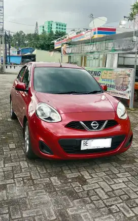 Nissan March 1200cc MT