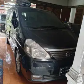 Nissan serena hws at matic 2010 nama sendiri terawat