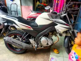 Vixion KS TH 2014 putih