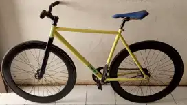 Sepeda fixie united soloist 02 harga NET