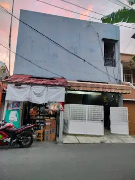 Dijual Cepat Kos kosan dan kios warung di kebon Nanas Jatinegara