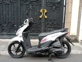 Honda Beat pop PGM-FI esp tahun 2015 surat surat komplit B dki