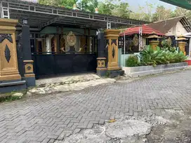 JUAL TANAH dan BANGUNAN LOKASI STRATEGIS DI YOGYAKARTA