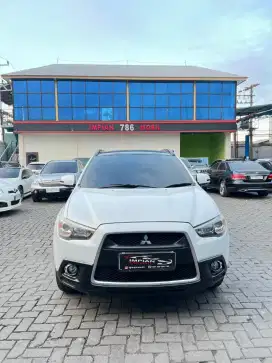 TDP 28JT Mitsubishi Outlander PX A/T Putih 2012   rocky brio glory