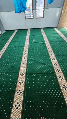 Jual karpet meteran khusus masjid bisa COD dan survey gratis